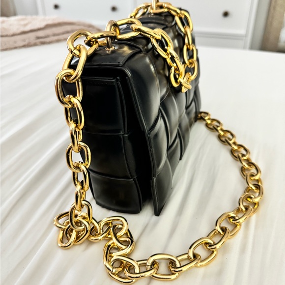 Chain Handbag - Picture 4 of 5